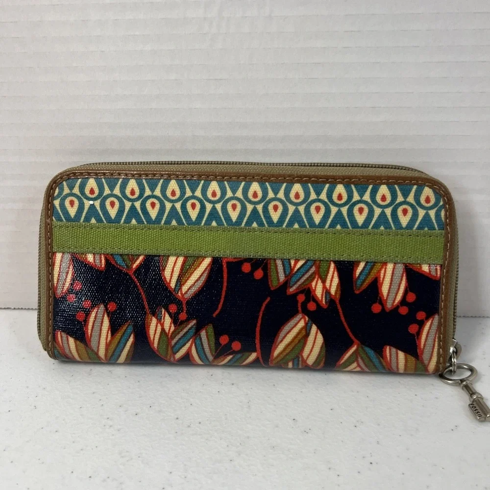 Vintage Fossil Key-Per Zip Around Card Wallet Coated Canvas City